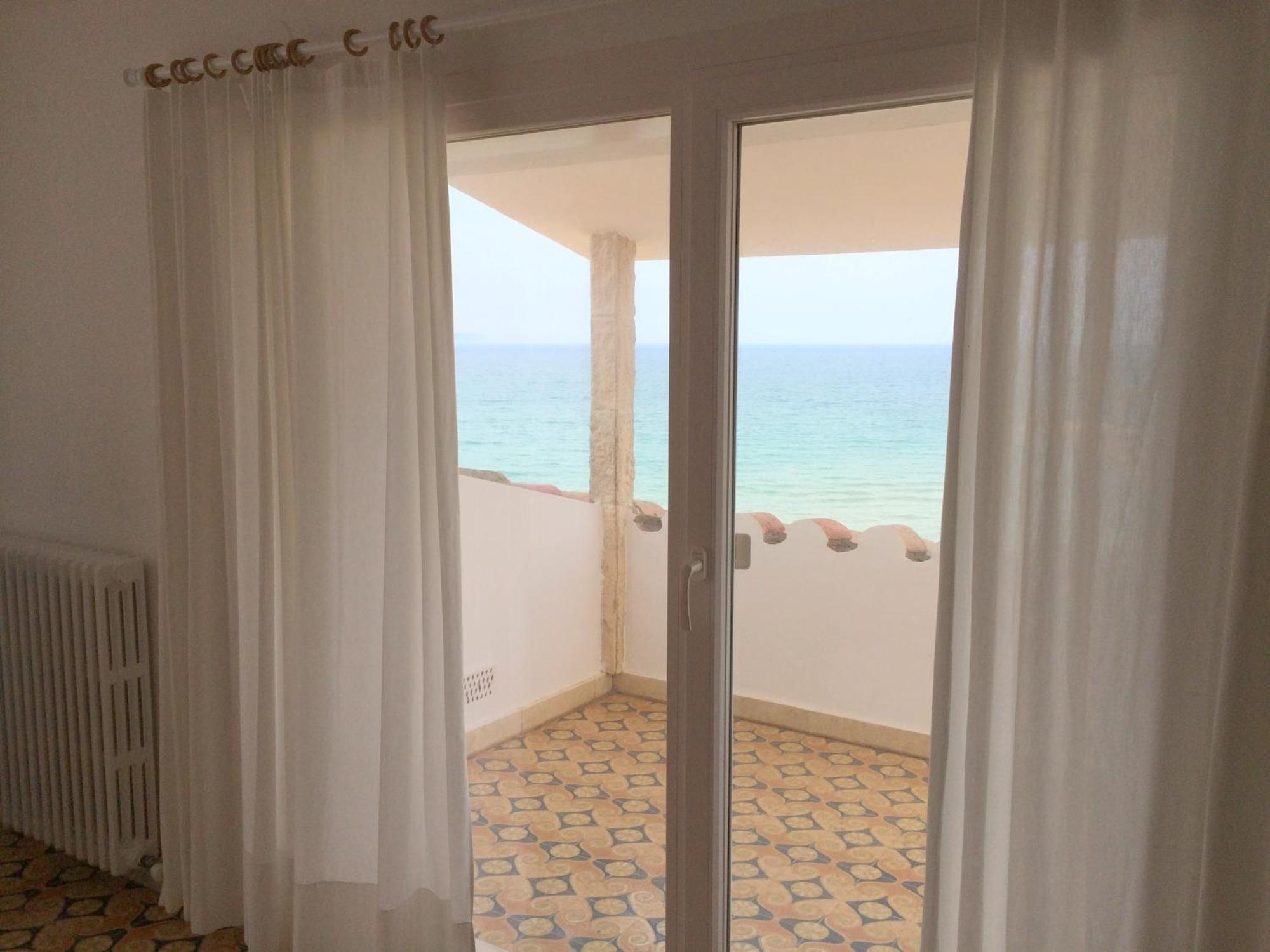 Apartaments La Palmera, Terrace & Pool Сант Марти д'Емпуриес Екстериор снимка