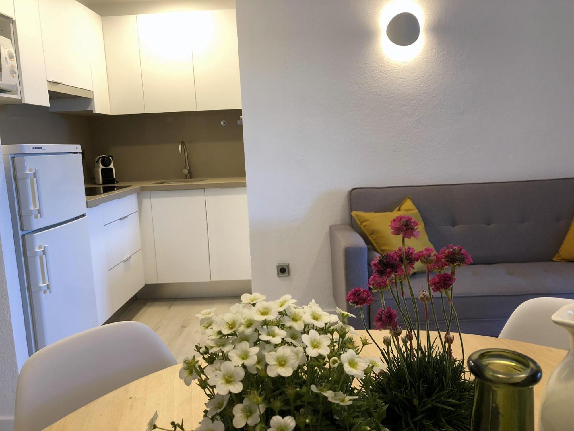 Apartaments La Palmera, Terrace & Pool Сант Марти д'Емпуриес Екстериор снимка